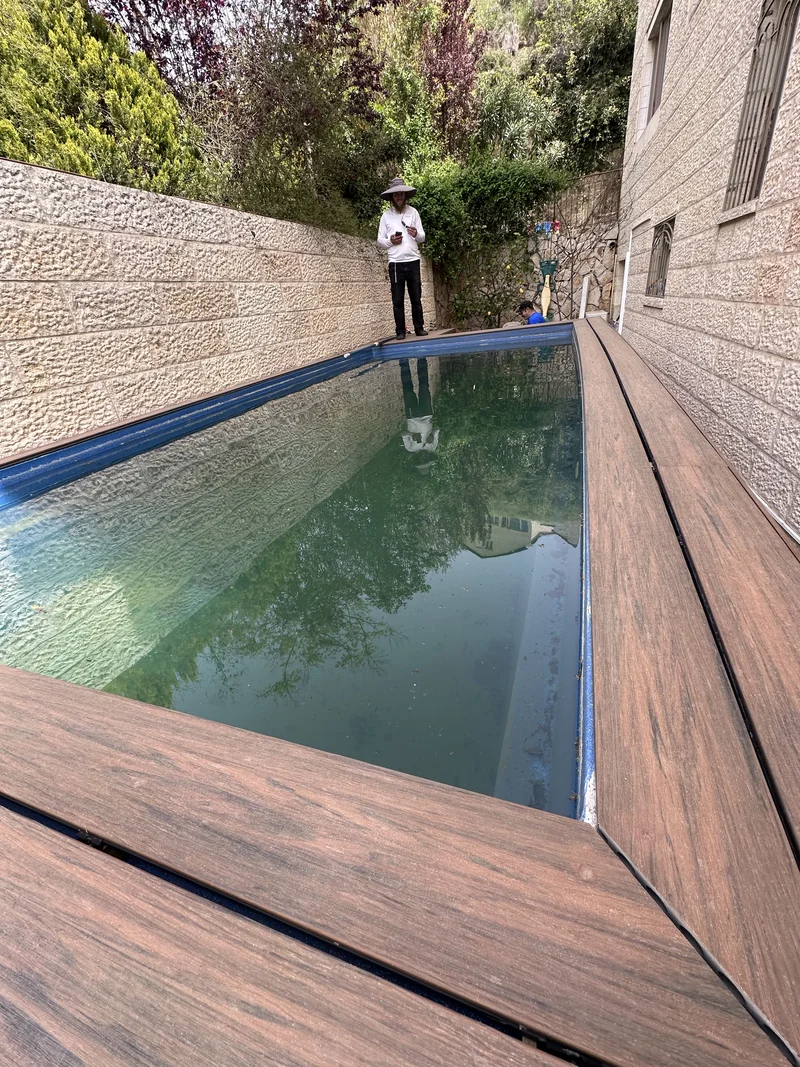 Pool cleaning service Beit Shemesh